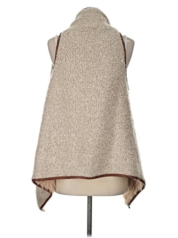 Love Tree Faux Fur Vest (view 2)