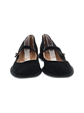 Crown Vintage Flats (view 2)