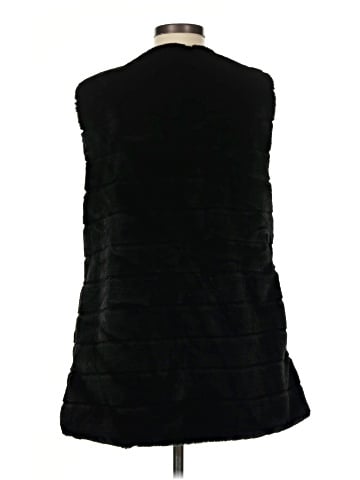 Echo Faux Fur Vest (view 2)