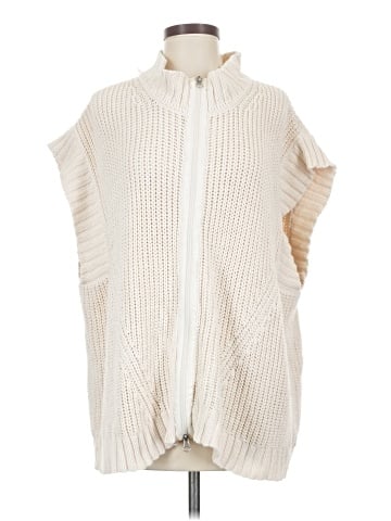 PURE HANDKNIT Poncho (view 1)