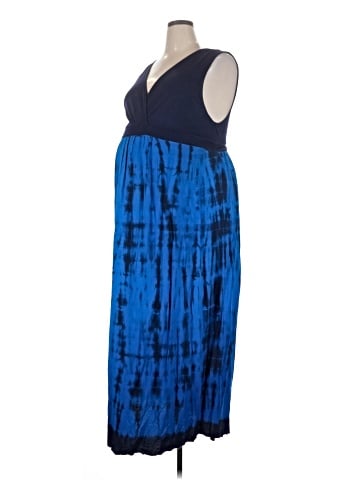 Liz Lange Maternity for Target Casual Dress (view 1)