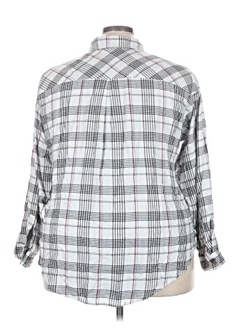 Maurices 3/4 Sleeve Button-Down Shirt (view 2)