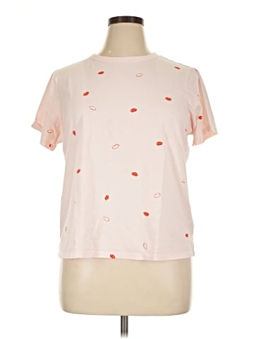 Old Navy Short Sleeve T-Shirt (view 1)