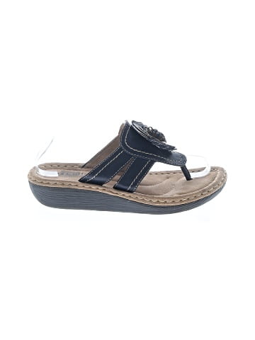 Cliffs by White Mountain Wedges (view 1)