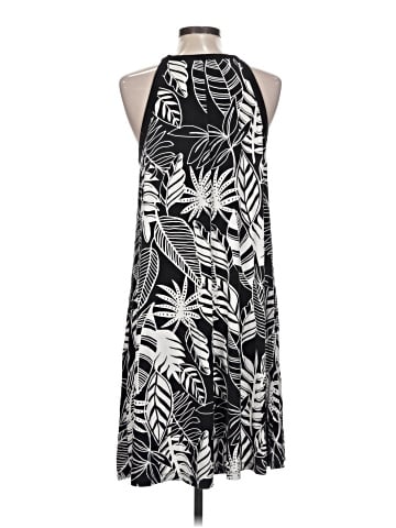 Old Navy Casual Dress (view 2)
