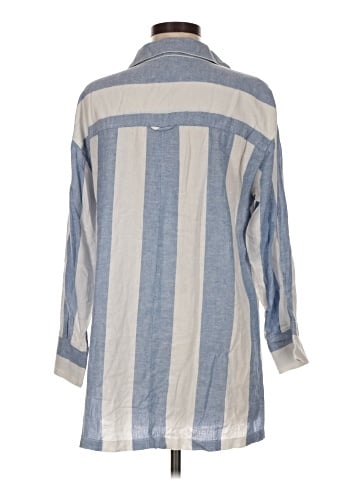 Old Navy Long Sleeve Button-Down Shirt (view 2)