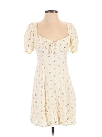 Urban Outfitters Casual Dress (view 1)
