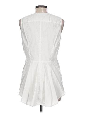 Neiman Marcus Sleeveless Blouse (view 2)