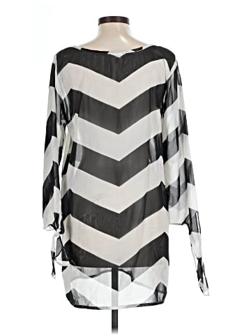 A'gaci 3/4 Sleeve Blouse (view 2)