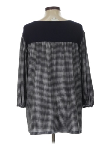 Weekend Suzanne Betro 3/4 Sleeve T-Shirt (view 2)