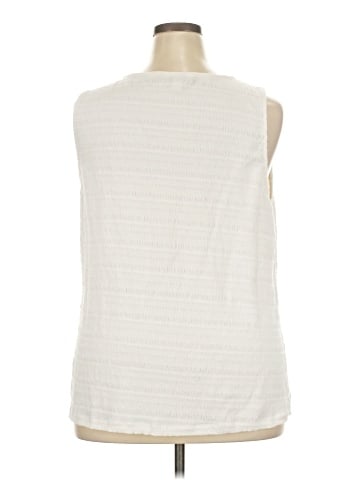 Croft & Barrow Sleeveless T-Shirt (view 2)