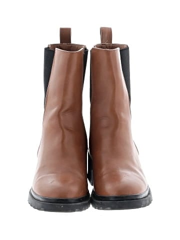 Amazon Essentials Boots (view 2)
