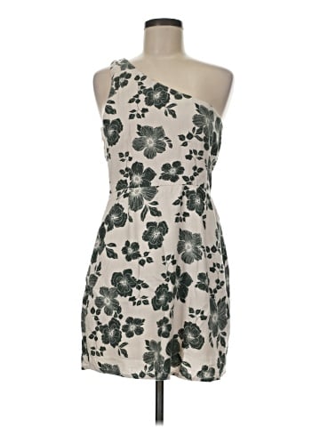 Abercrombie & Fitch Cocktail Dress (view 1)