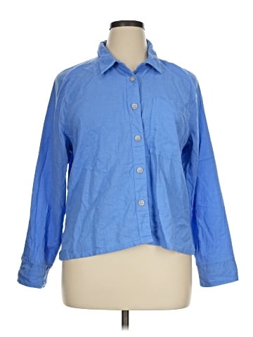Universal Thread 3/4 Sleeve Button-Down Shirt (view 1)