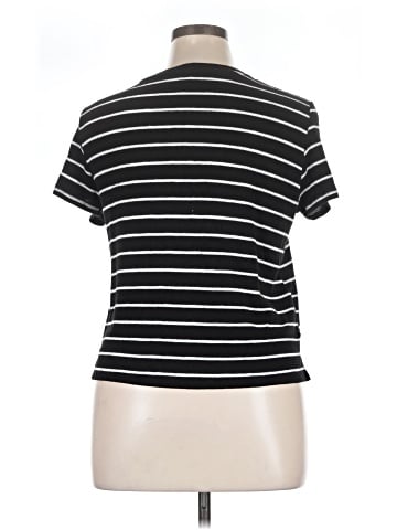 American Eagle Outfitters Short Sleeve T-Shirt (view 2)