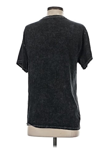 Hot Topic Short Sleeve T-Shirt (view 2)