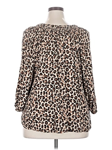Crown & Ivy 3/4 Sleeve Blouse (view 2)