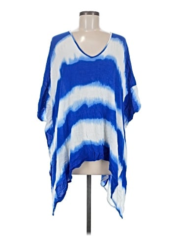 Cherish Poncho (view 1)