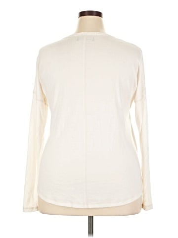 Abercrombie & Fitch Pullover Sweater (view 2)