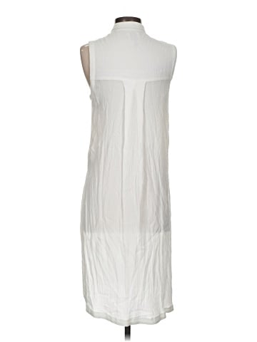HD in Paris Sleeveless Button-Down Shirt (view 2)