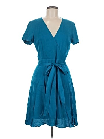 Alice + Olivia Casual Dress (view 1)