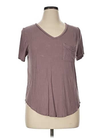 Charlotte Russe Short Sleeve T-Shirt (view 1)
