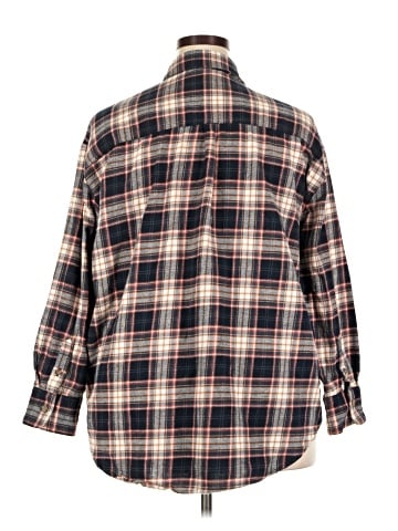 Old Navy Long Sleeve Button-Down Shirt (view 2)
