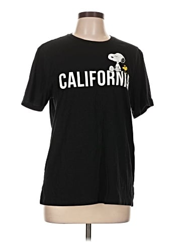Old Navy Short Sleeve T-Shirt (view 1)