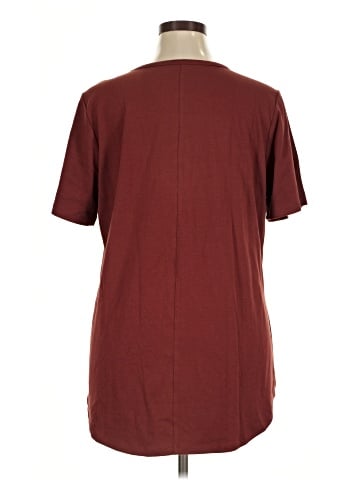 D&Co. Short Sleeve Top (view 2)