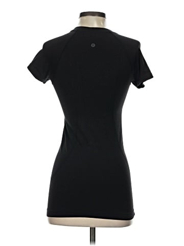 Lululemon Athletica Short Sleeve T-Shirt (view 2)