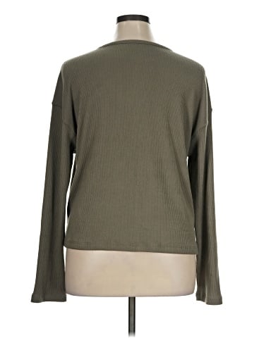 American Eagle Outfitters Pullover Sweater (view 2)