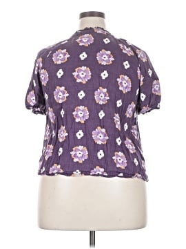 Sonoma Goods for Life Short Sleeve Blouse (view 2)