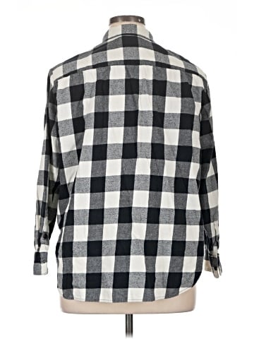 Madewell Flannel Oversized Boyshirt in Buffalo Check (view 2)