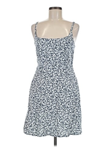 Old Navy Casual Dress (view 1)