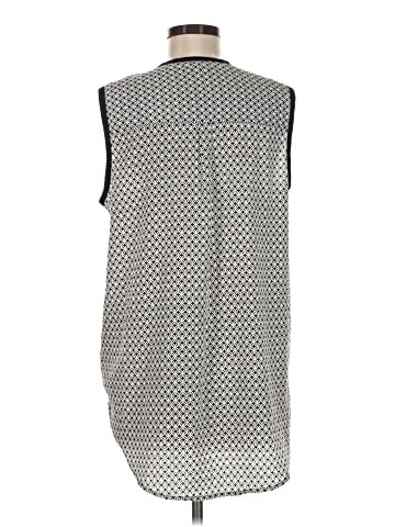 Antilia Femme Sleeveless Button-Down Shirt (view 2)
