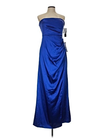 Blondie Nites Cocktail Dress (view 1)