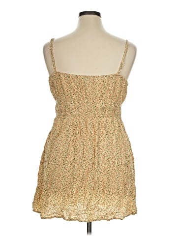 American Eagle Outfitters Sleeveless Blouse (view 2)