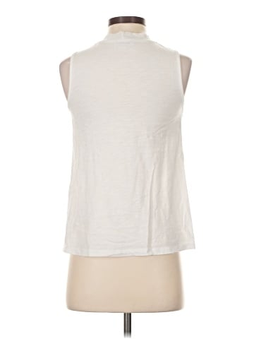 Amour Vert Sleeveless Blouse (view 2)