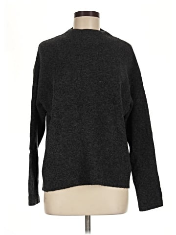 Uniqlo Pullover Sweater (view 1)