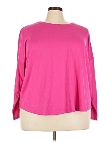 Crown & Ivy 3/4 Sleeve Top (view 1)