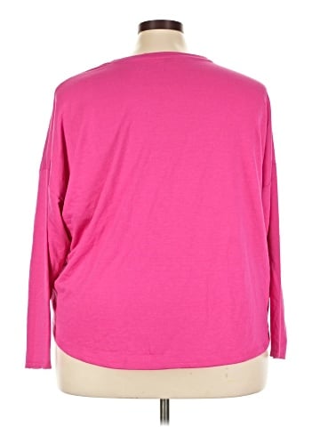Crown & Ivy 3/4 Sleeve Top (view 2)