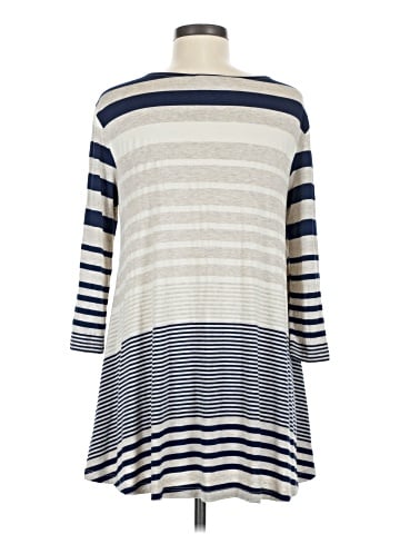 Le Lis 3/4 Sleeve Top (view 2)