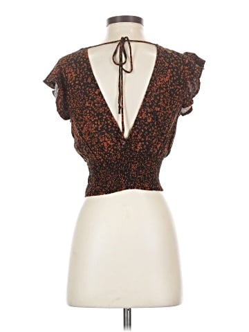 Final Touch Short Sleeve Top (view 2)