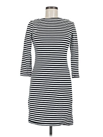 Xhilaration Casual Dress (view 1)