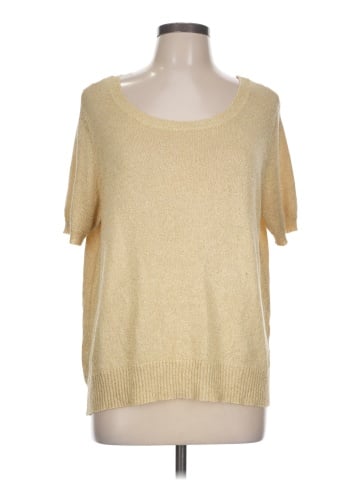 Lisa Rinna Short Sleeve T-Shirt (view 1)