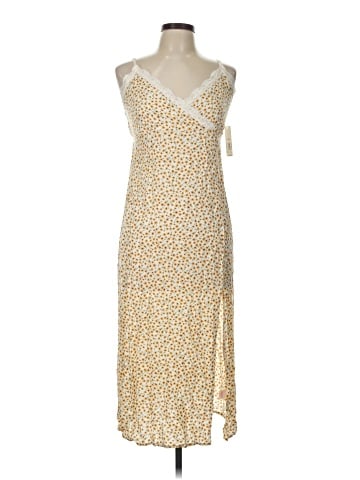 No Boundaries Casual Dress (view 1)