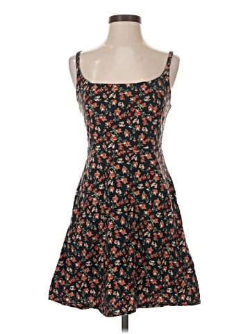 Old Navy Casual Dress (view 1)