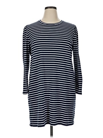 Vineyard Vines Casual Dress (view 1)