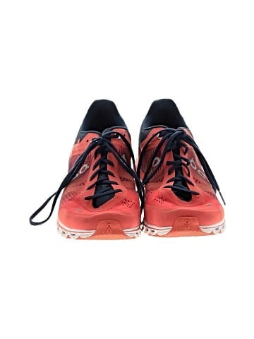 On Cloud Sneakers (view 2)