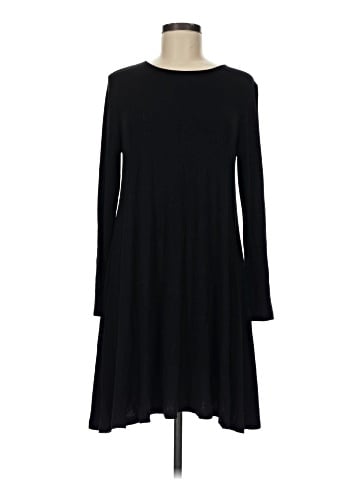 Old Navy Casual Dress (view 1)
